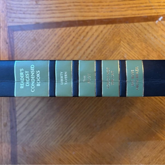 Vintage Readers Digest Green Patterned Hardcover Book - Picture 3 of 5